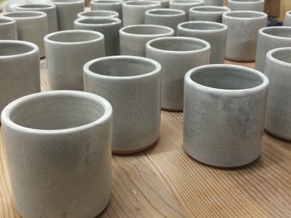 Mugs in grey by Caroline Haurie